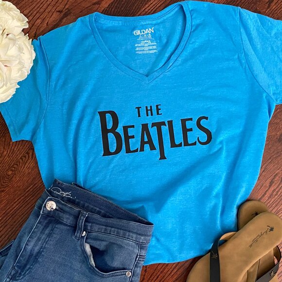 NEW The Beatles Drop T Design Vinyl Graphic Print T-shirt Size XL Handmade Vneck - Picture 1 of 5